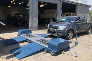 Princip činnosti zkoušečky brzd automobilů