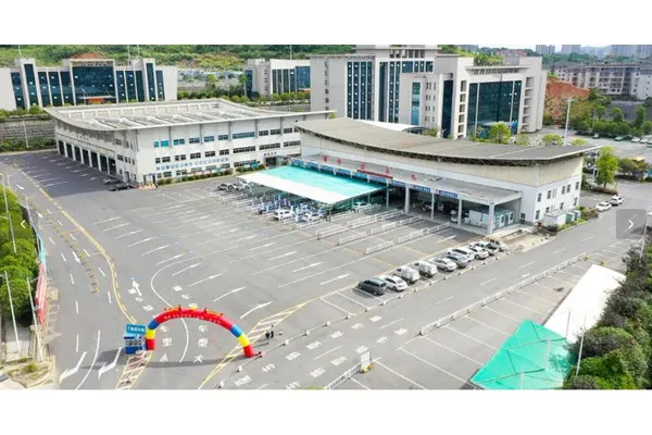 Průvodce o stavbě zkušebního centra